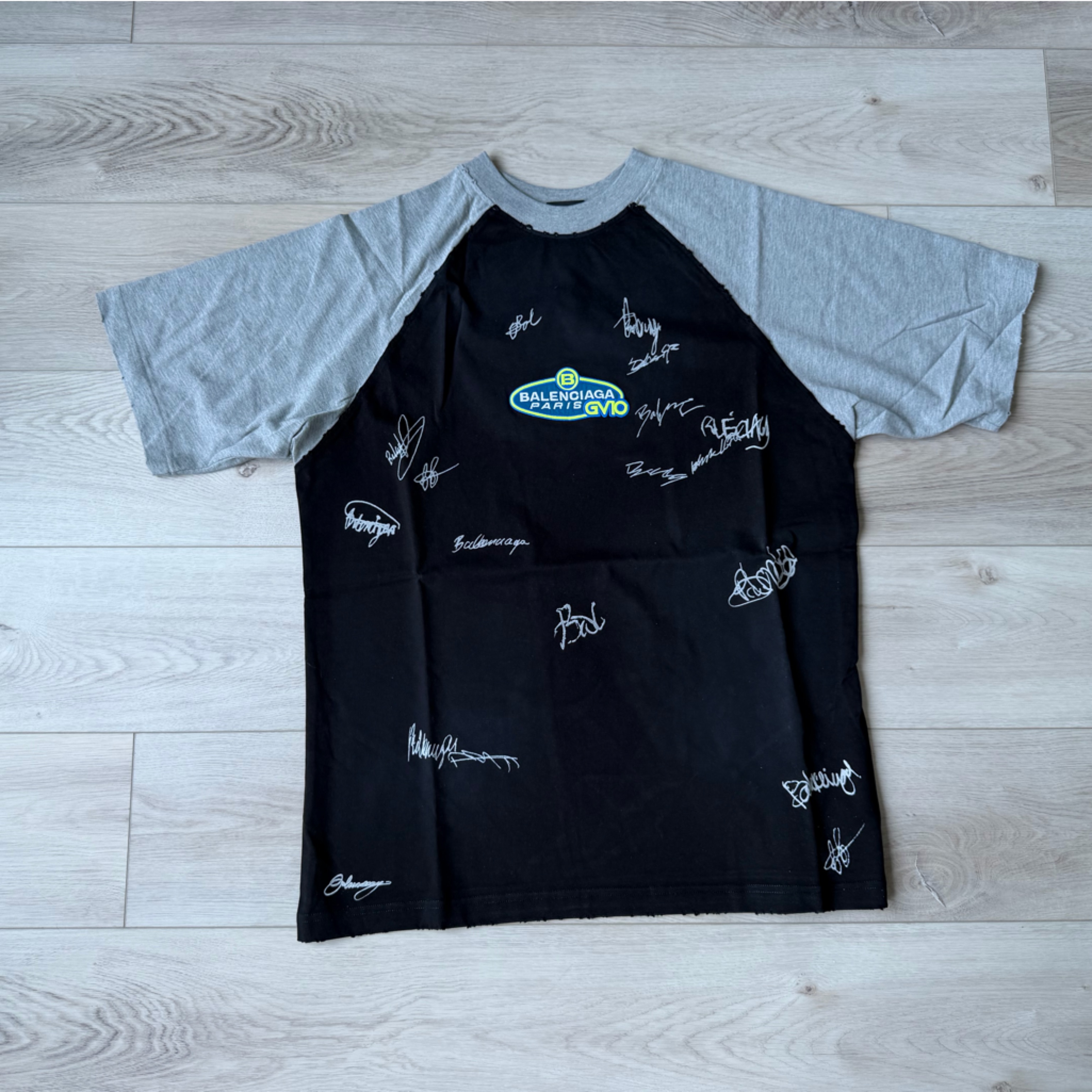 Balanciaga T Shirt Tee Size Medium